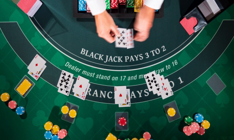 Black Jack là gì? Hướng dẫn cách chơi Blackjack đơn giản Quy-tac-choi-Blackjack