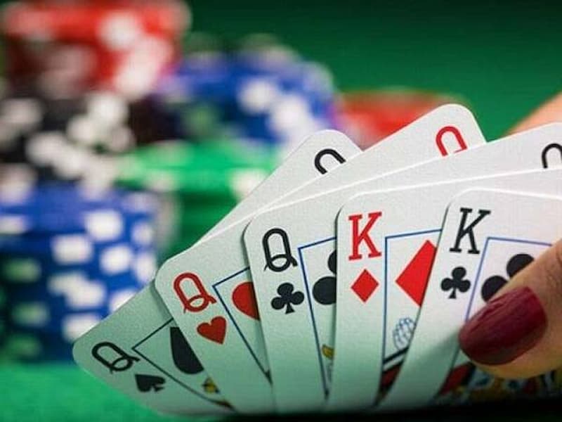 Giới thiệu game bài Cwin và các trò chơi Cwin-1